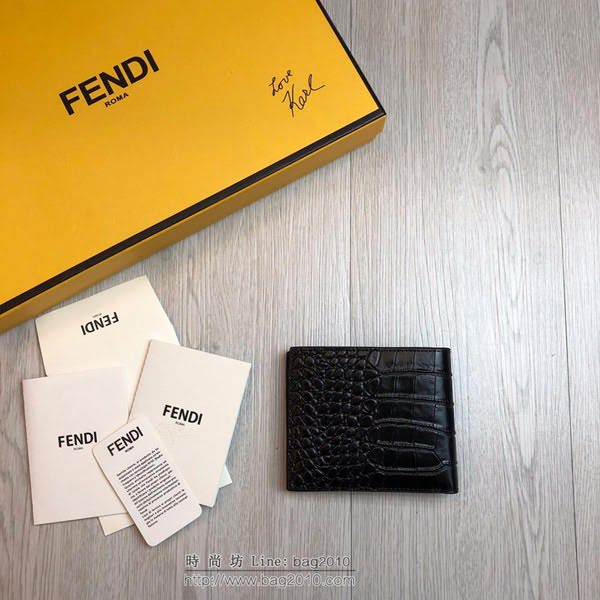 FENDI短夾錢包 19年春夏季最新手包 小摔牛皮 芬迪對折錢包  fdz2144